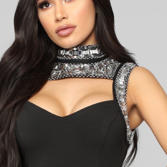 Dress - Picture 4 of 4